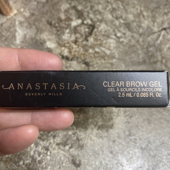 Anastasia Beverly Hills Clear Brow Gel .085 2.5 Ml - Picture 3 of 5